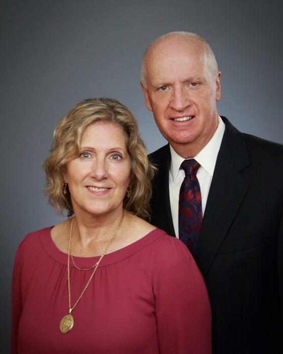 Elder and Sister Lundstrom